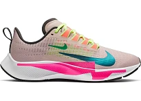 Фото № 1 с приближением к товару «‎Nike Air Zoom Pegasus 37»
