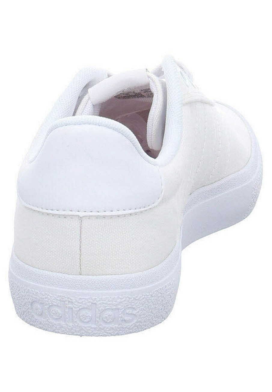 Фото № 4 с приближением к товару «‎Adidas »