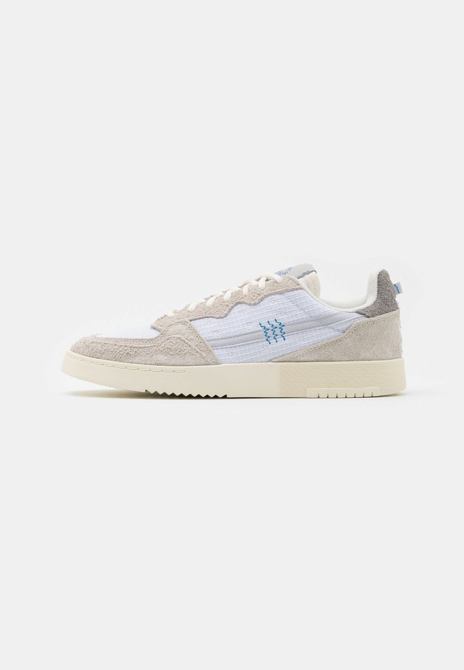 Фото № 1 с приближением к товару «‎Adidas Supercourt »