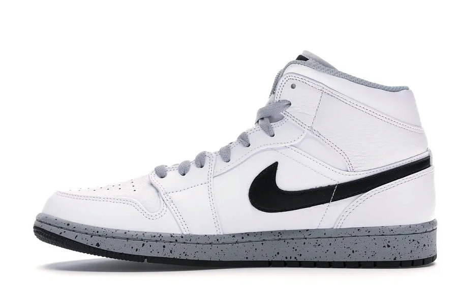 Фото № 3 с приближением к товару «‎Jordan 1 Mid White Cement»