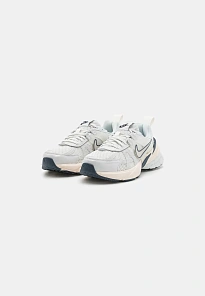 Фото № 4 с приближением к товару «‎V2K RUN»