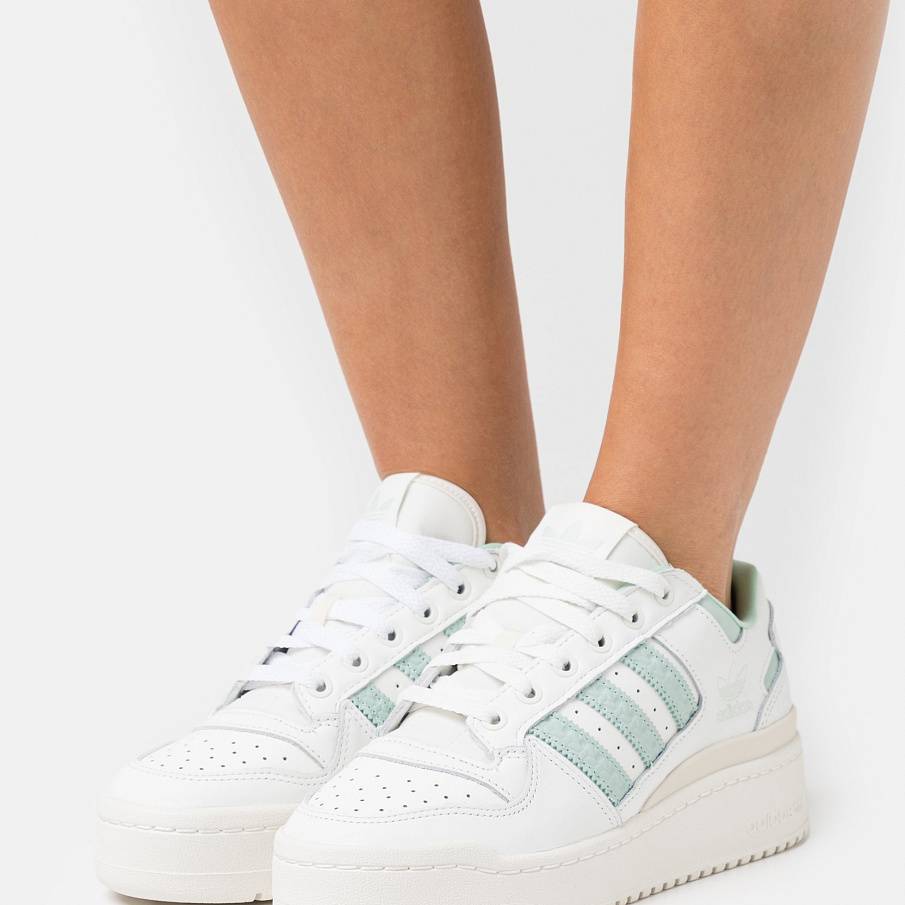 Фото № 1 с приближением к товару «‎Adidas Forum Bold »