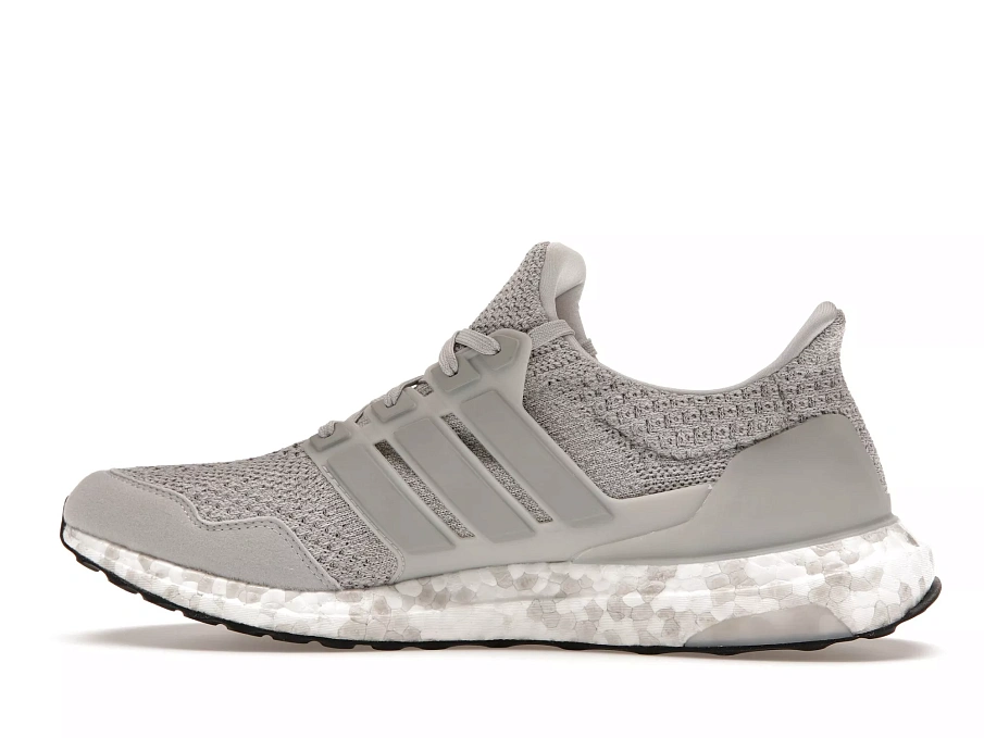 Фото № 3 с приближением к товару «‎adidas Ultra Boost 5.0 DNA Triple Grey»