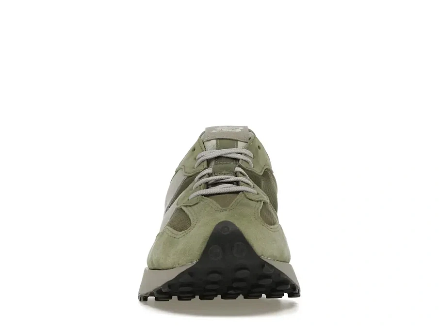 Фото № 2 с приближением к товару «‎New Balance 327»