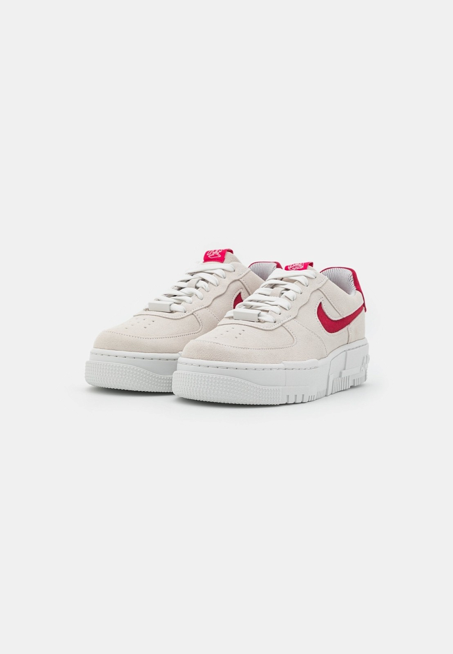 Фото № 2 с приближением к товару «‎Nike Af1 Pixel »