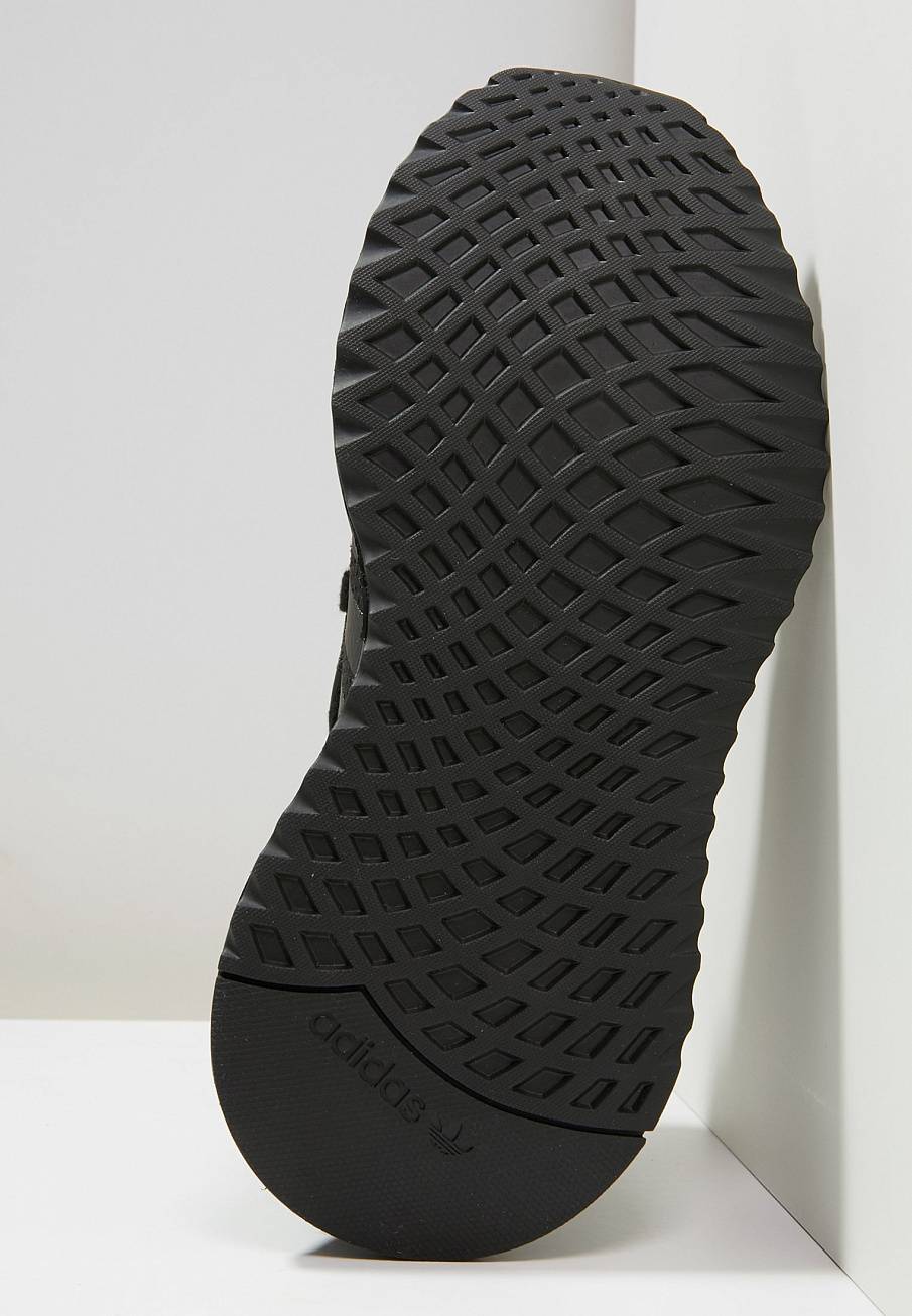Фото № 5 с приближением к товару «‎Adidas U_path »