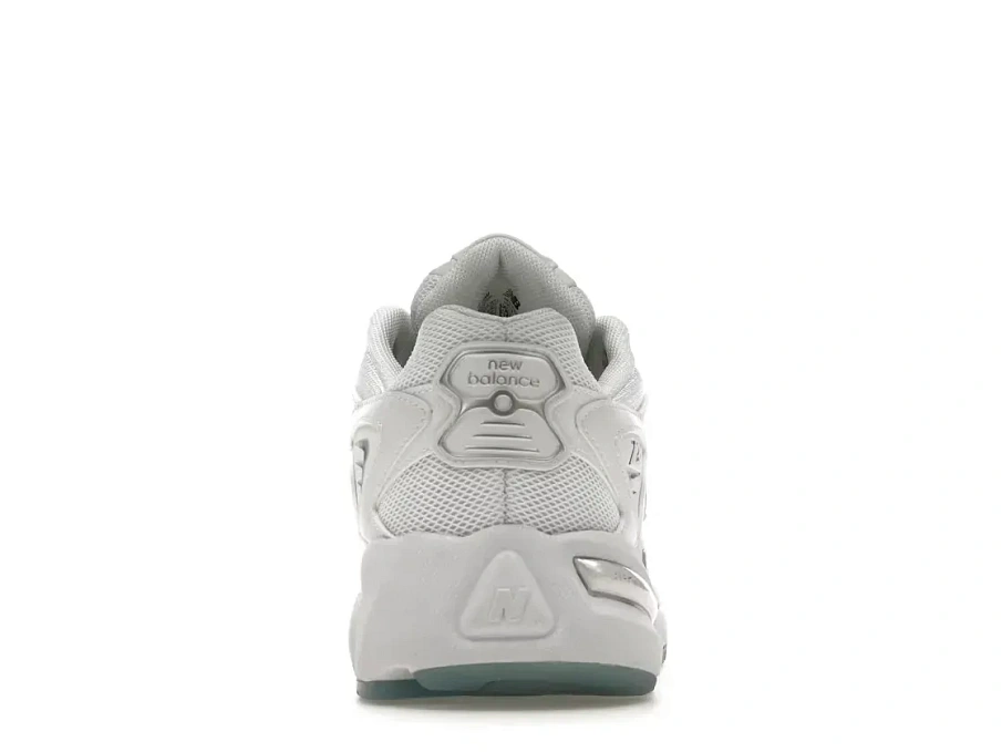 Фото № 4 с приближением к товару «‎New Balance 725»