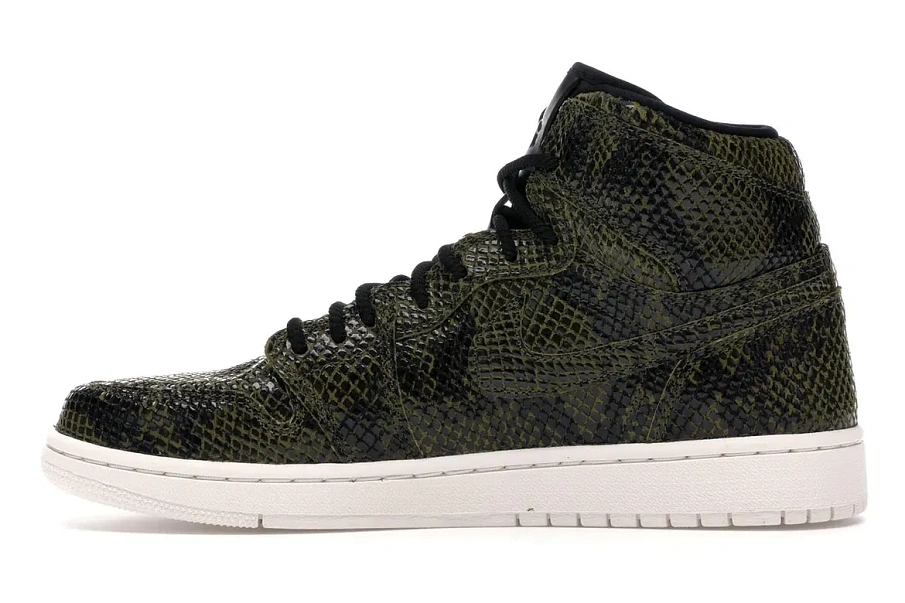 Фото № 3 с приближением к товару «‎Jordan 1 Retro High Snakeskin »