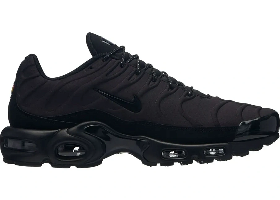 Фото № 1 с приближением к товару «‎Nike Air Max Plus SE Triple Black»