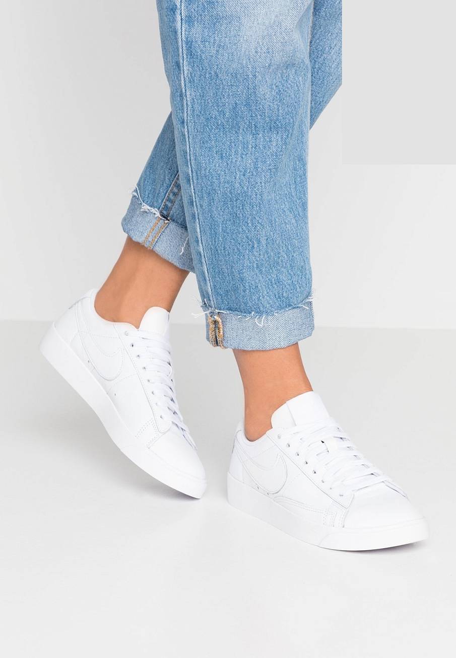 Фото № 1 с приближением к товару «‎Nike Blazer »