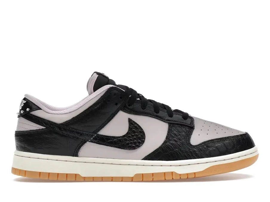 Фото № 1 с приближением к товару «‎Nike Dunk Low Retro»