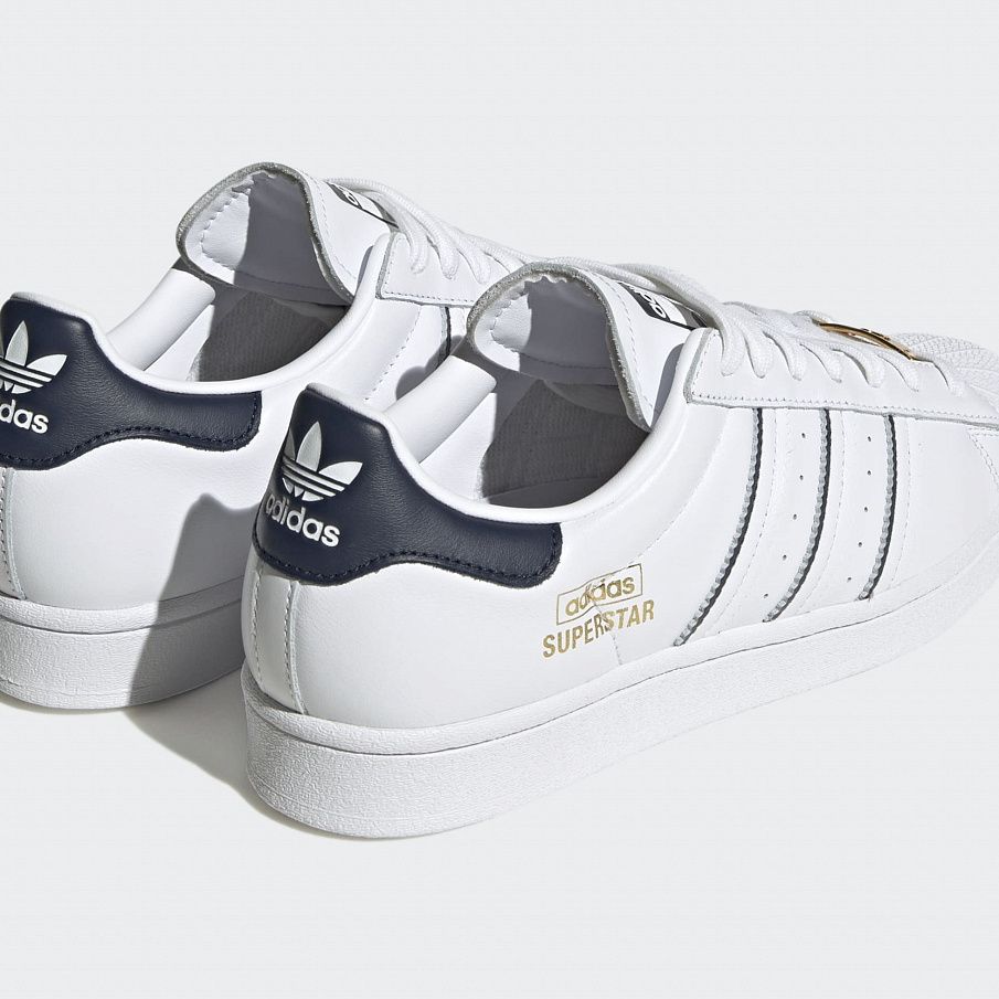 Фото № 3 с приближением к товару «‎Adidas Superstar »