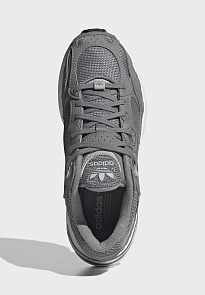 Фото № 3 с приближением к товару «‎Adidas Astir »