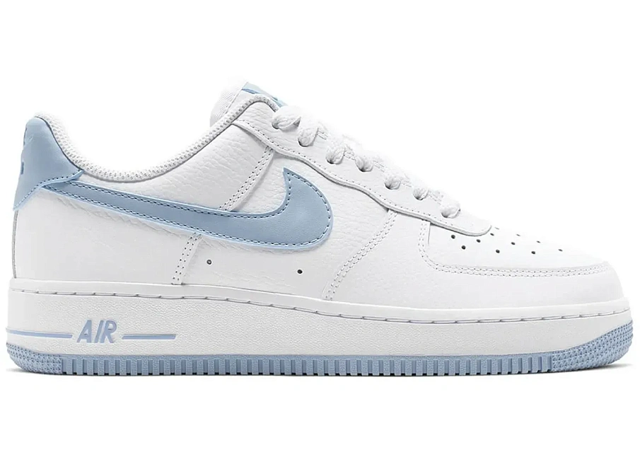 Фото № 1 с приближением к товару «‎Nike Air Force 1 Low '07 Patent Light Armory Blue »