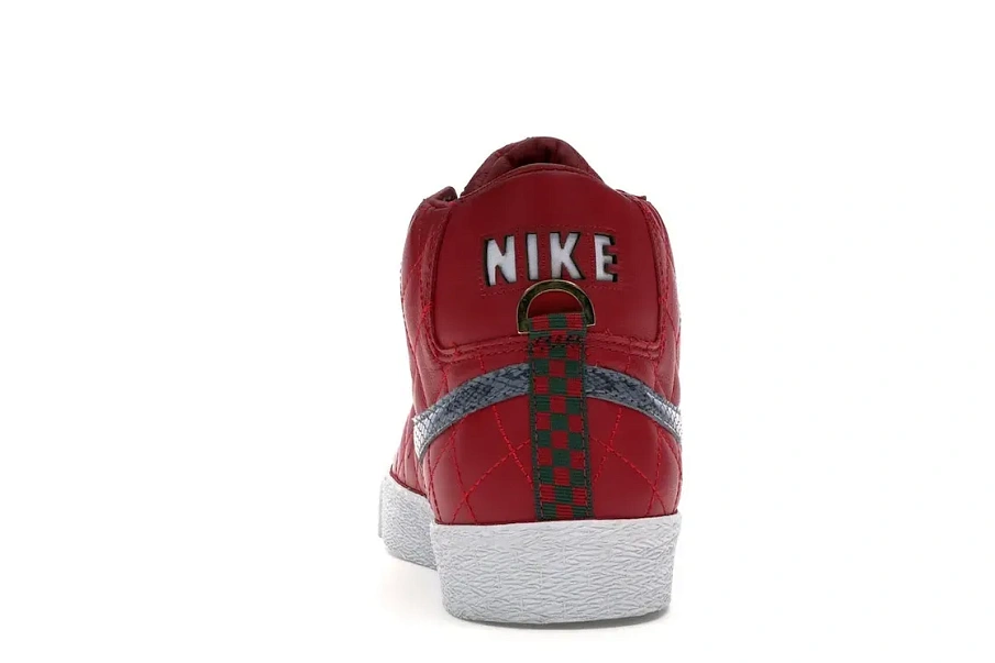 Фото № 4 с приближением к товару «‎Nike SB Blazer Supreme Red (2006)»