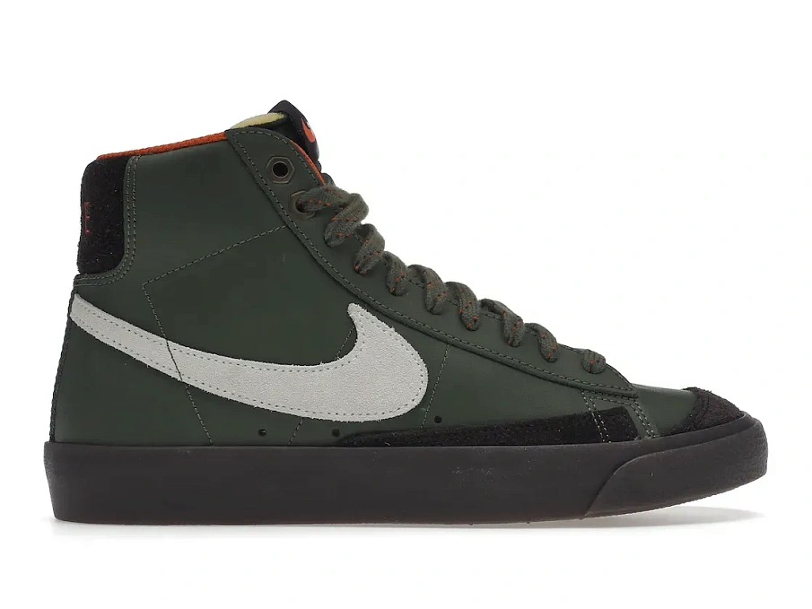 Фото № 1 с приближением к товару «‎Nike Blazer Mid 77 Vintage Army»
