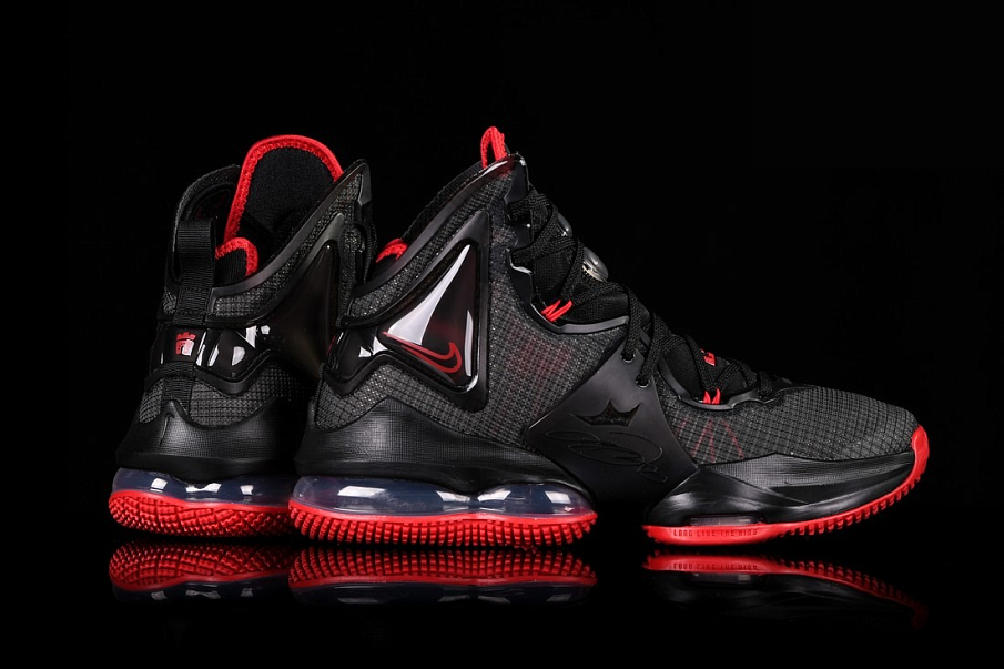 Фото № 4 с приближением к товару «‎Nike Lebron 19 Gs»