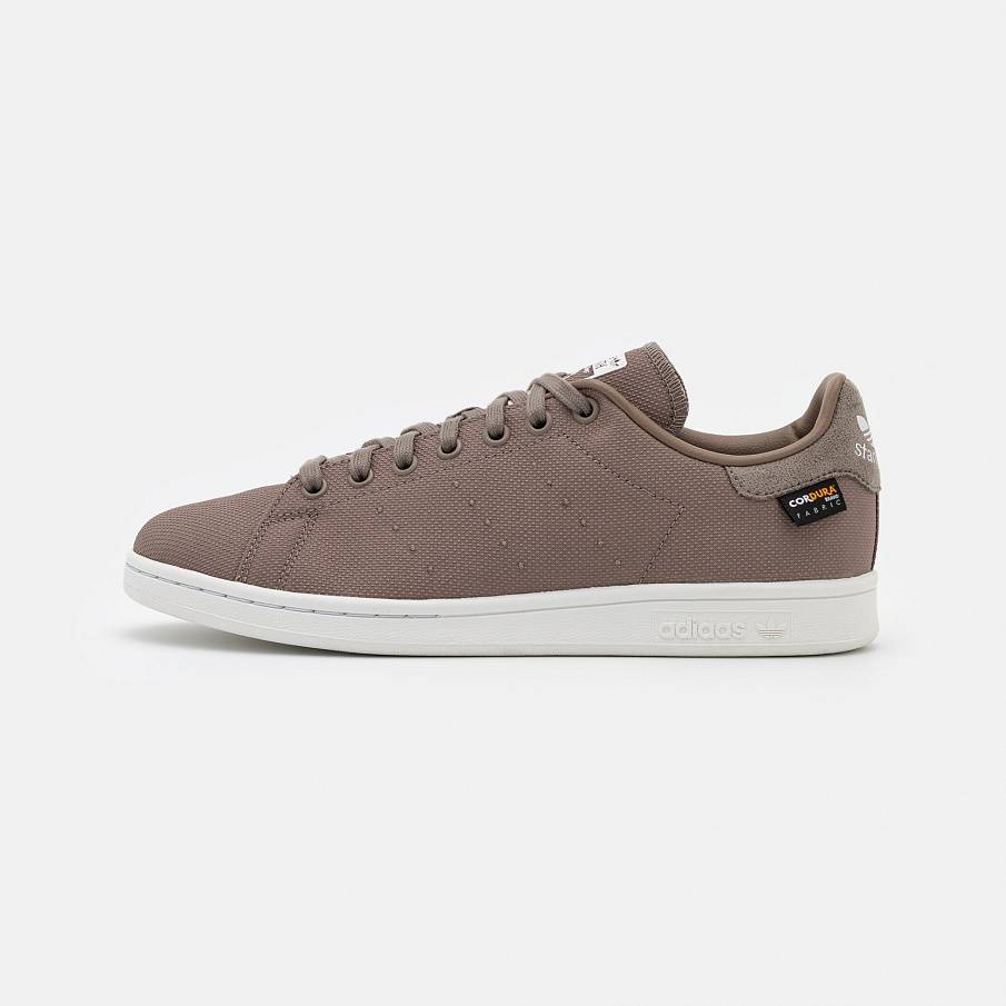 Фото № 2 с приближением к товару «‎Adidas Stan Smith »