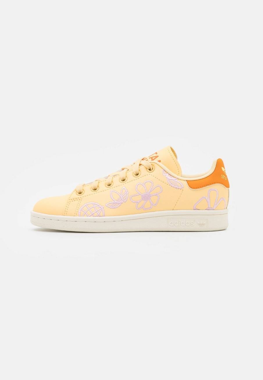Фото № 1 с приближением к товару «‎Adidas Stan Smith »