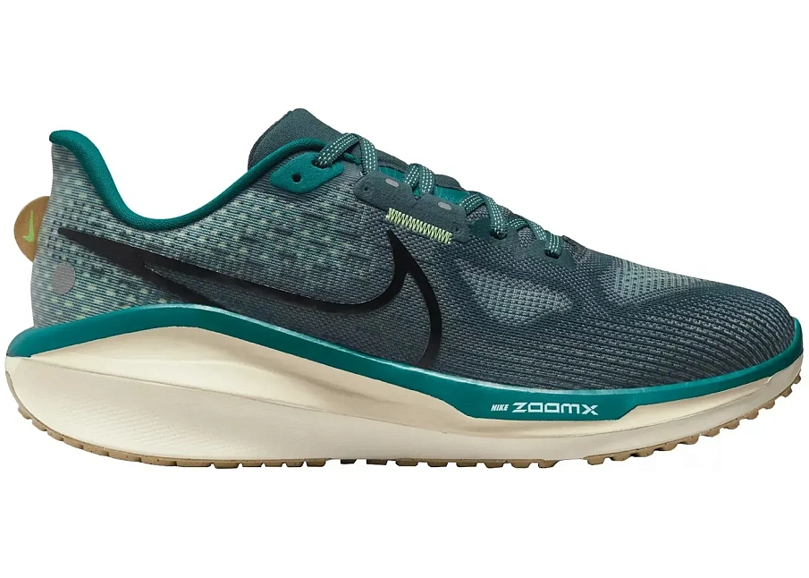 Фото № 1 с приближением к товару «‎Nike Vomero 17»