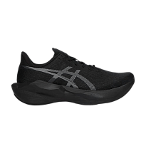 Фото № 1 с приближением к товару «‎ASICS Novablast 6 Black»