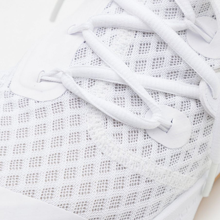 Фото № 4 с приближением к товару «‎Nike Hyperspeed Court»
