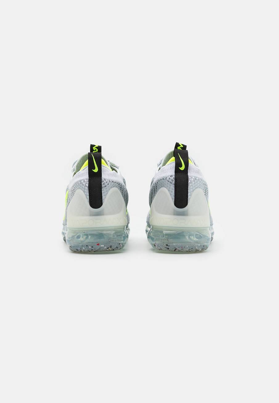 Фото № 2 с приближением к товару «‎Nike Air Vapormax 2021 FK »