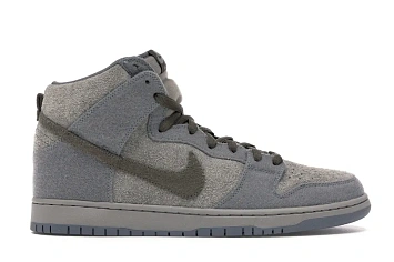 Nike SB Dunk High Tauntaun - 1
