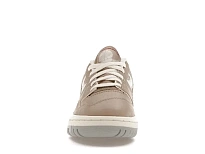 Фото № 2 с приближением к товару «‎New Balance 550»
