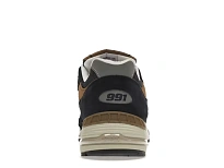 Фото № 4 с приближением к товару «‎New Balance 991»