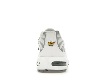 Nike Air Max Plus - 4