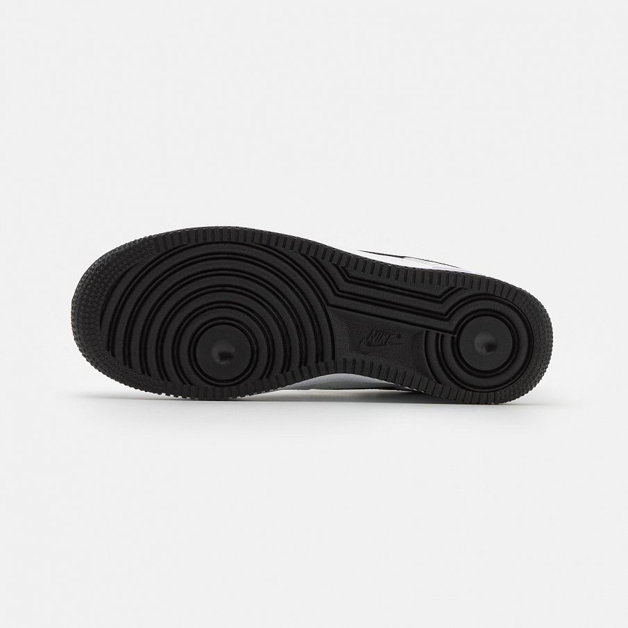 Фото № 5 с приближением к товару «‎Nike Air Force 1 07 Lv8 Emb »