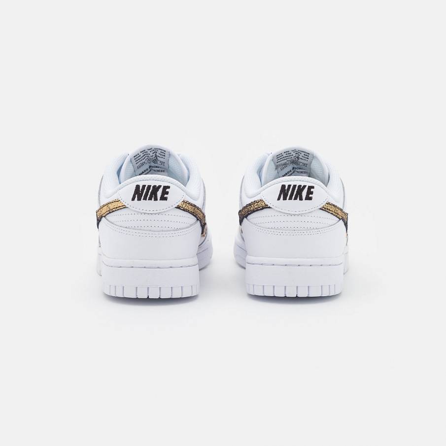Фото № 4 с приближением к товару «‎Nike Dunk »