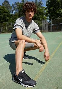 Фото № 3 с приближением к товару «‎AIR MAX 90»