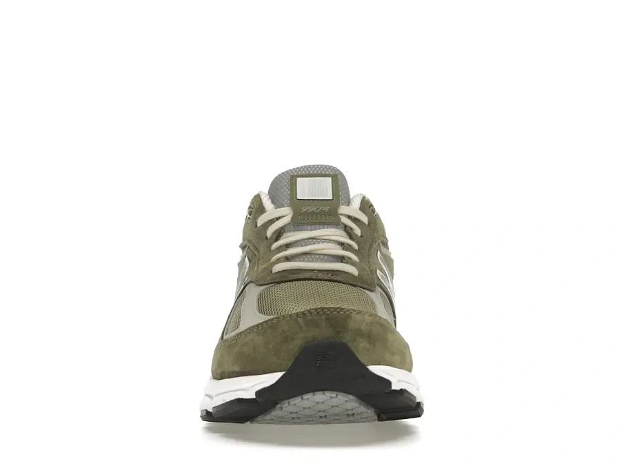 Фото № 2 с приближением к товару «‎New Balance 990v4»