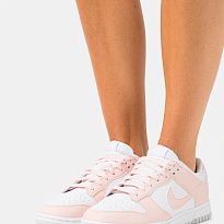 Фото № 3 с приближением к товару «‎Nike Dunk Next Nature »