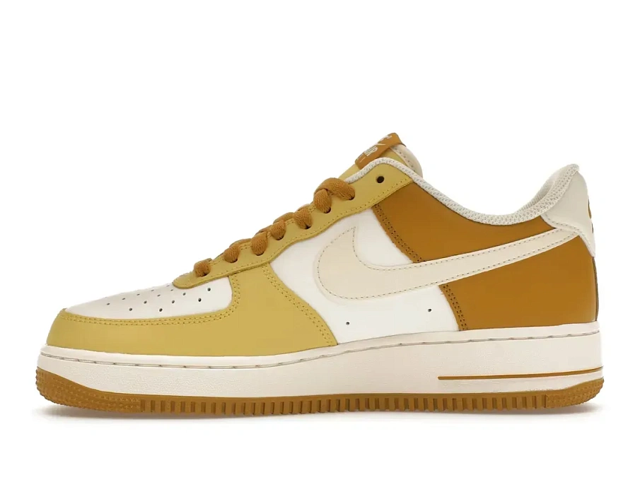 Фото № 3 с приближением к товару «‎Nike Air Force 1 Low '07»