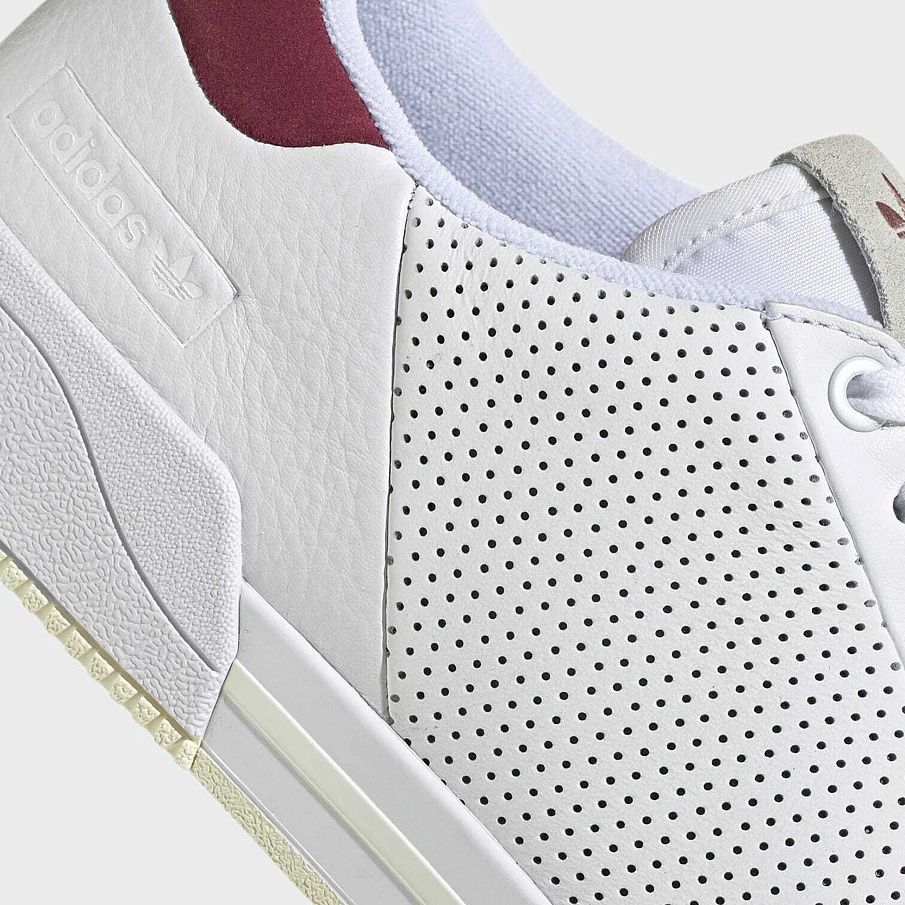 Фото № 1 с приближением к товару «‎Adidas Court Tourino RF »