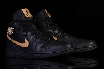 Air Jordan 1 Retro Bhm  - 2