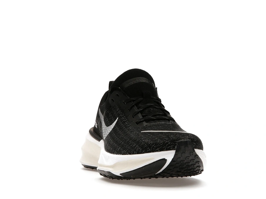 Фото № 2 с приближением к товару «‎Nike ZoomX Invincible Run 3 Black White »