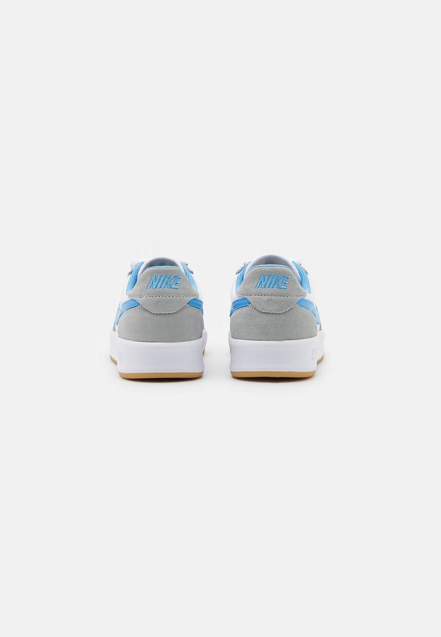 Фото № 3 с приближением к товару «‎Nike Adversary Premium »