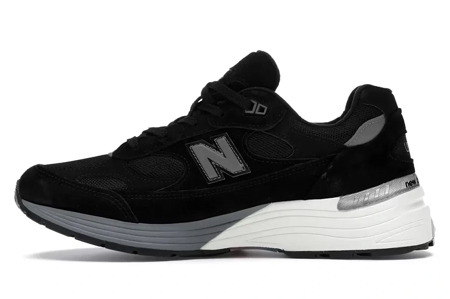 Фото № 3 с приближением к товару «‎New Balance 992»