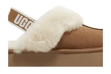 UGG Women's Funkette Slipper Chestnut - 3
