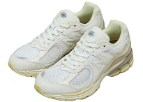 Фото № 1 с приближением к товару «‎New Balance 2002R»