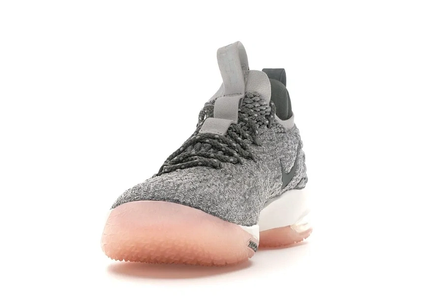 Фото № 4 с приближением к товару «‎Nike LeBron 15 Low Light Bone»
