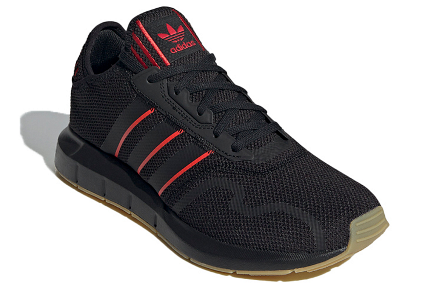Фото № 3 с приближением к товару «‎adidas originals Swift Run X 'Black Scarlet'»