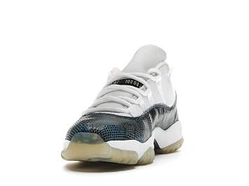 Jordan 11 Low Navy Snakeskin (2001) - 4