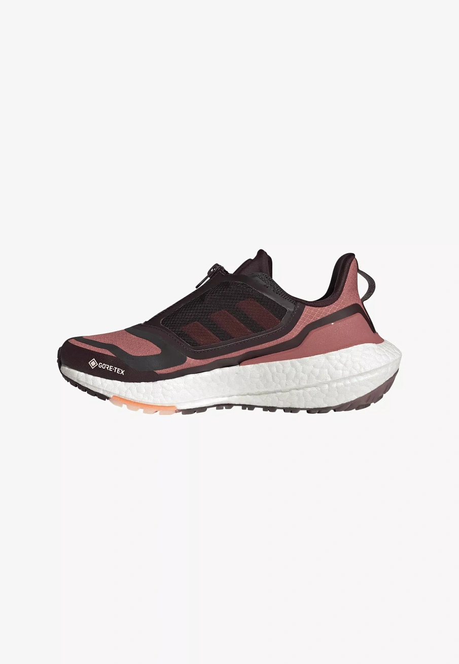 Фото № 1 с приближением к товару «‎ULTRABOOST »