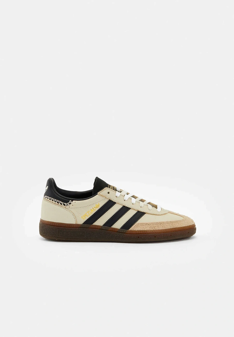 Фото № 2 с приближением к товару «‎HANDBALL SPEZIAL UNISEX»