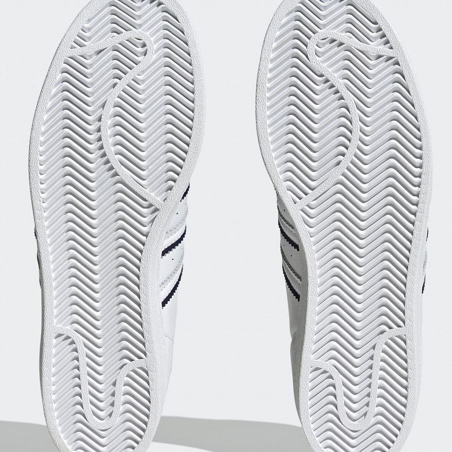 Фото № 4 с приближением к товару «‎Adidas Superstar »